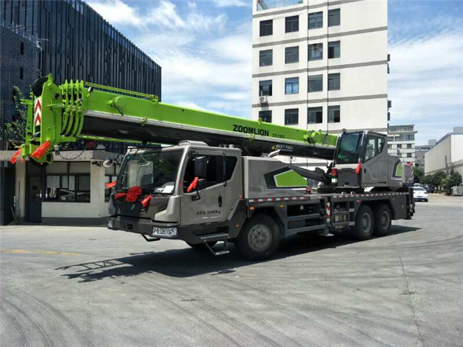 青县跨街广告牌的高空安装注意事项